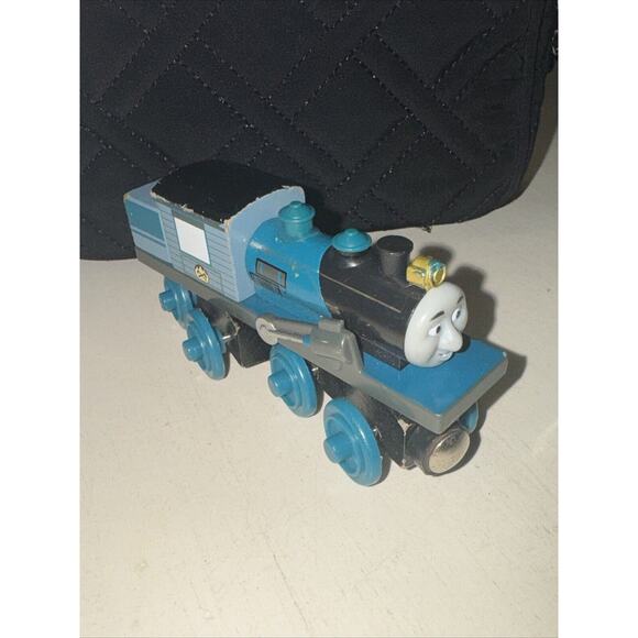 Thomas & Friends Wooden Railway Ferdinand Train Engine NO TENDER PREOWNED - Picture 3 of 10